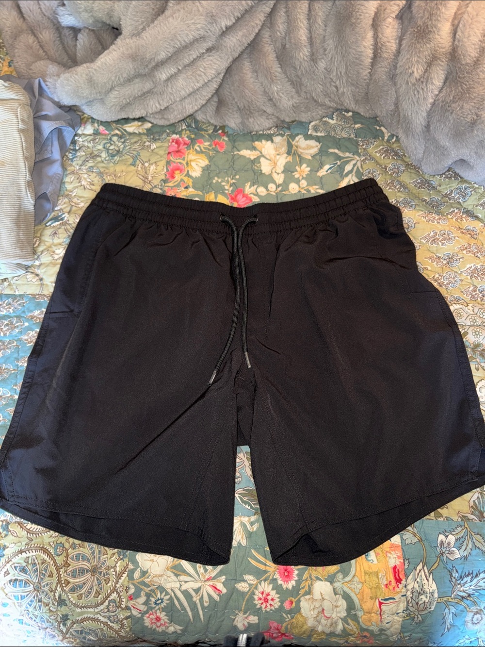 RSQ Men's Black Athletic Drawstring Training Shorts